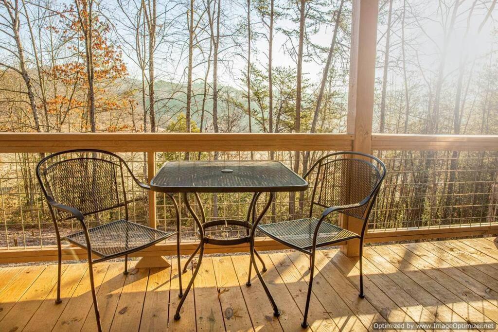 Art'S Bungalow-Wooded Seclusion 1 Mi To Deep Creek And Брайсън Сити Екстериор снимка